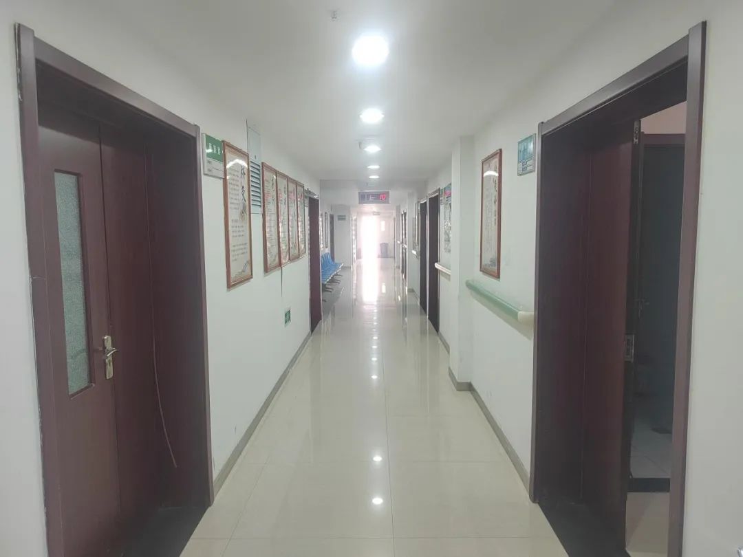 色情论坛
针灸科