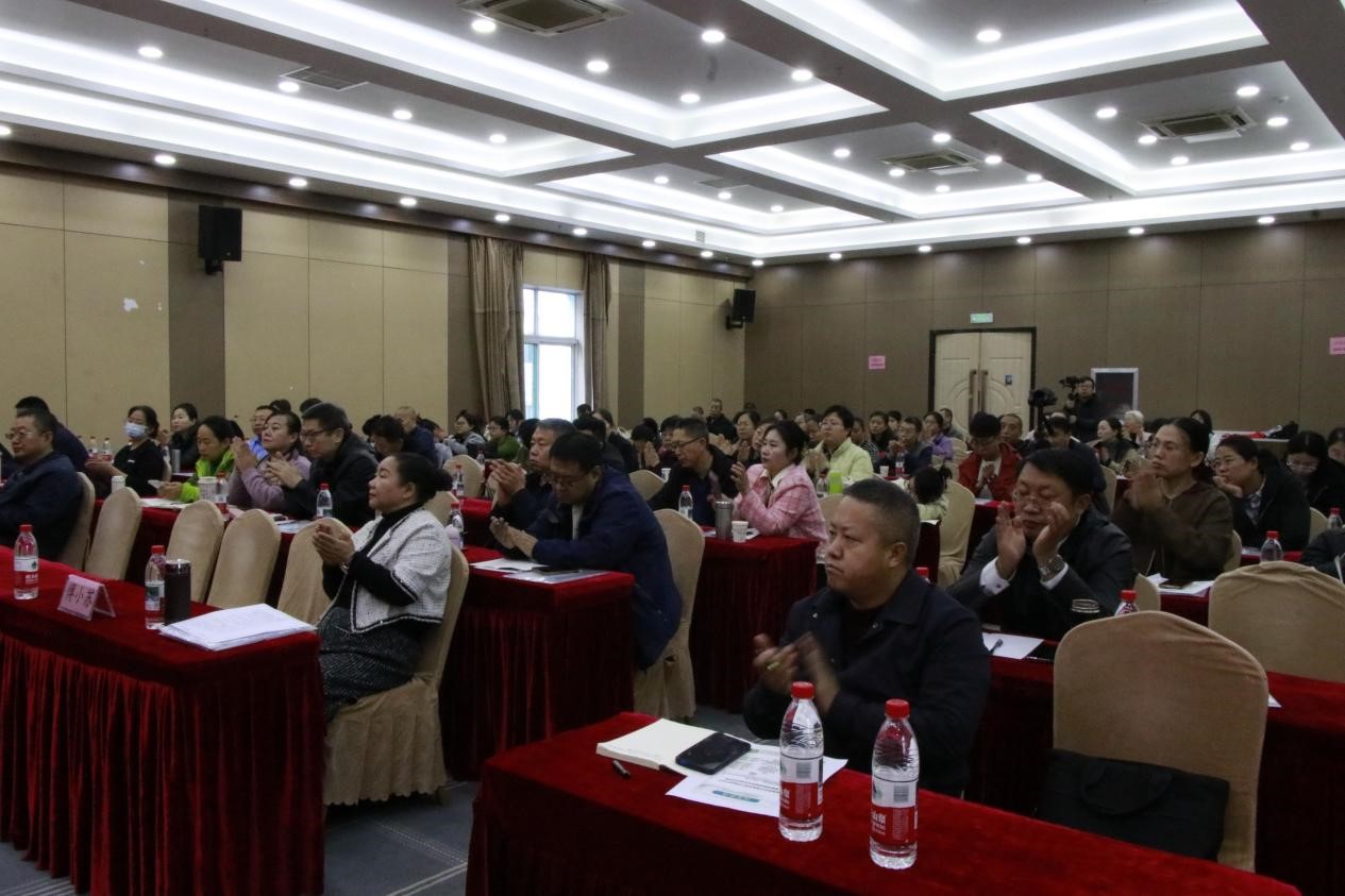 色情论坛
成功举办全国基层名中医张玉萍工作室脾胃病治疗新进展学术交流会