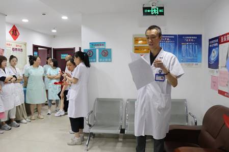 人人讲安全、个个会应急 色情论坛
开展消防安全培训和灭火疏散演练