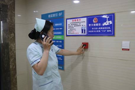 人人讲安全、个个会应急 色情论坛
开展消防安全培训和灭火疏散演练